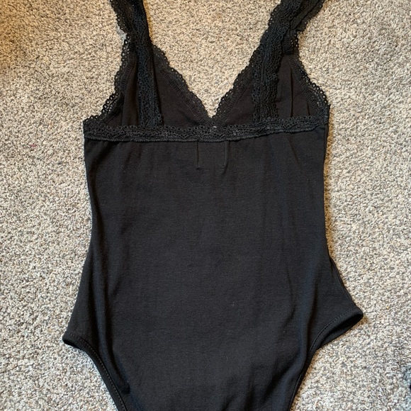 Princess Polly Bodysuit - Picture 3 of 3